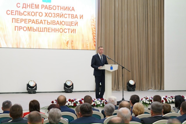 🌾 В Саратове чествовали работников аграрного сектор?...
