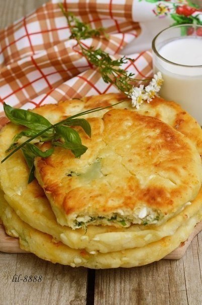 Сырные лепешки с разными начинками
Ингредиенты
1 ст. ...