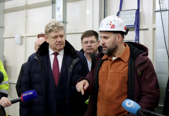 Продолжаем подглядывать, как заканчивается стройка ве...