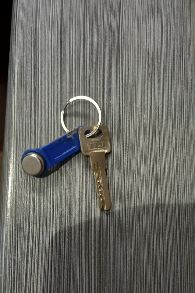 Найден ключ сегодня между домами 15, 17 по ул.Кирова и д.12 ...