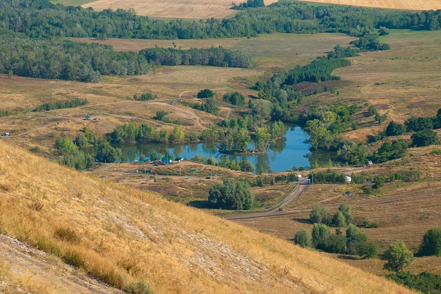 Стерлитамакские Шиханы🏞
📸Фото: Василий Быстрицкий
...