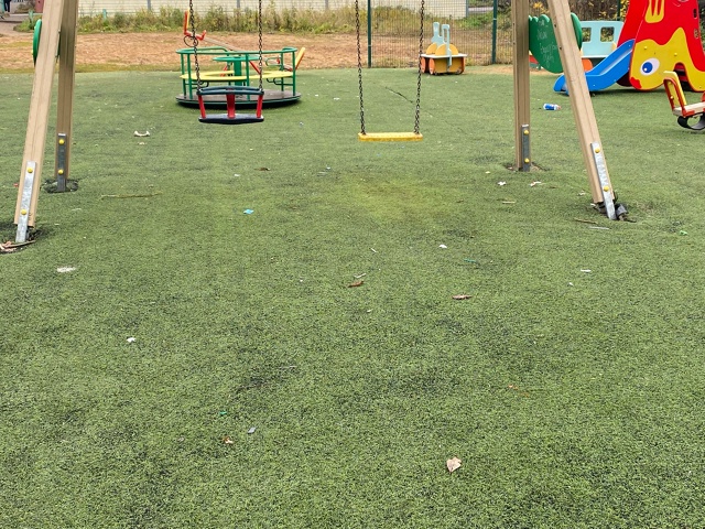 У нас, по-моему, уважение к другим жителям города отсут?...