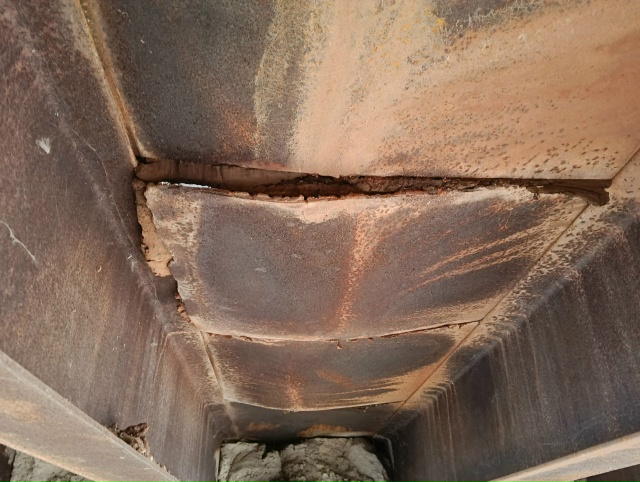 Вот так решаются наши проблемы!!!
Дороги делают, а мосты...