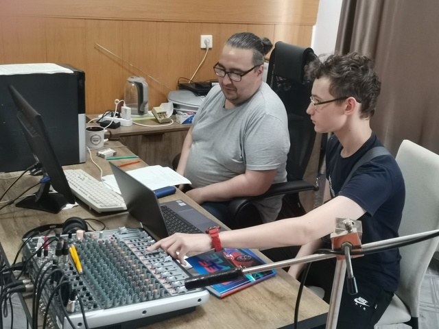 Проект завершен! Творчество — продолжается! 🚀
Мы зав?...