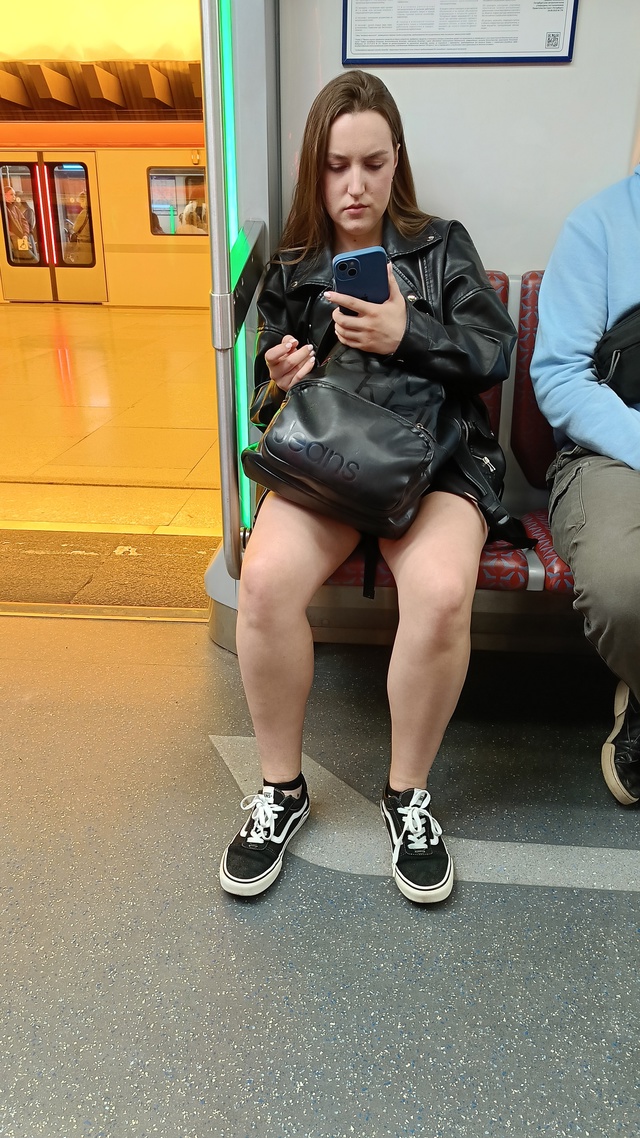 Вечером ехала с Девяткино.
Ищу девушку. Очень понравил?...