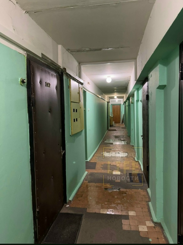 В доме по улице Карла Маркса 16а , что не сезон дождей, то...