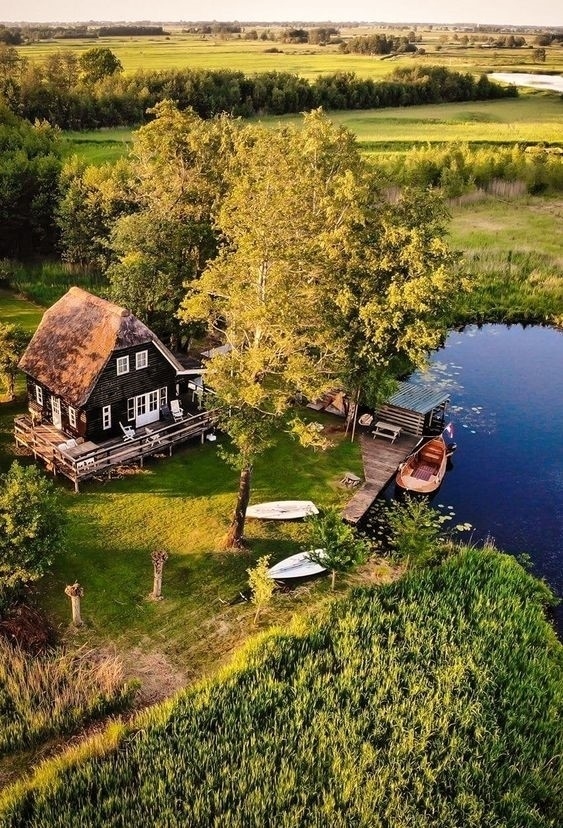 Чтобы почувствовать красоту мира, нужно распахнуть се?...