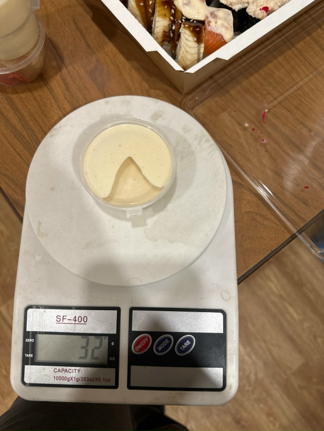 🗣️ Вопиющий случай в сервисе доставки роллов, точнее ...