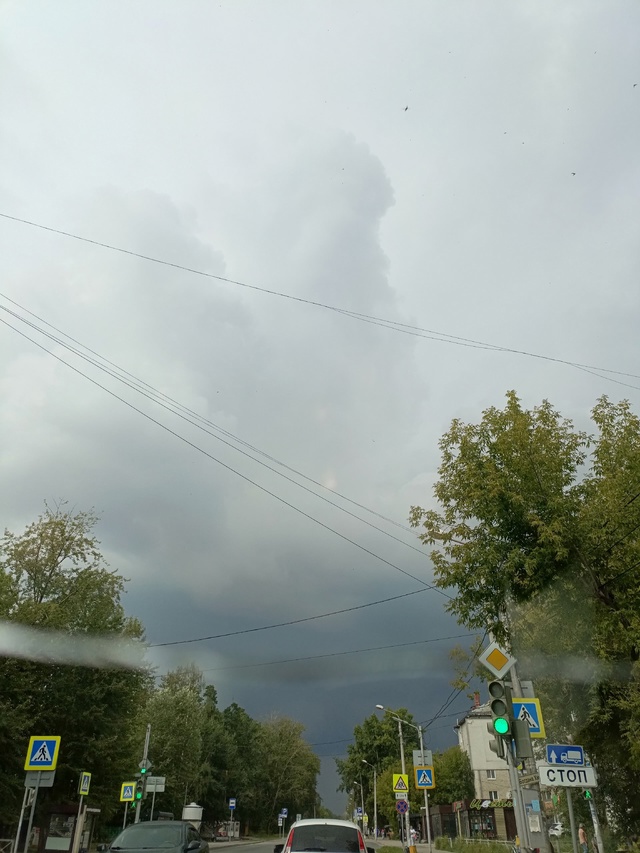❗️На Закамск надвигается сильный ливень и гроза ⚡⚡⚡...