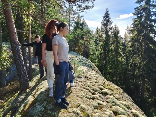 НЕОБЫЧНЫЕ МЕСТА РОССИИ. Скала Лоттола (Ленинградская о...