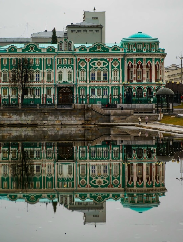 Осенний Екатеринбург 🍂
📸:Старков Денис