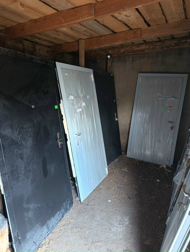 Металлические двери п. Акбулак ул. Кирова 117