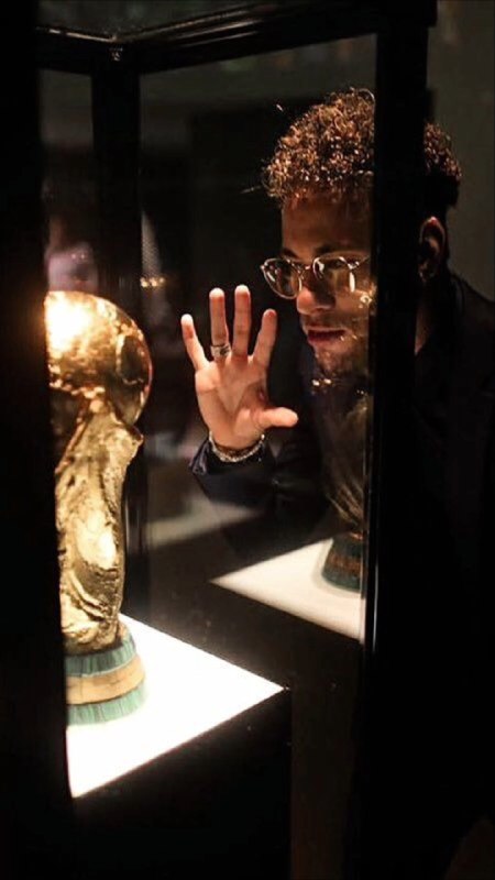 когда нашла рилс, где комменты стопроц должны быть лучше самого рилса, но они оказались закрытыми