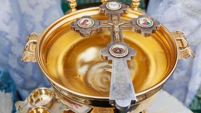 ‼В Спутнике на перекрестке улиц Алой и Светлой, которы...