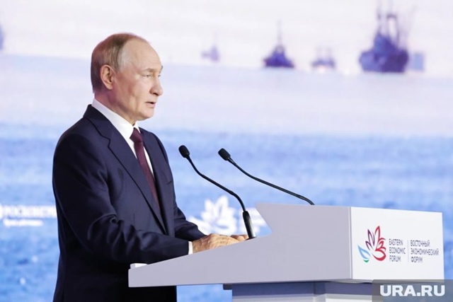 Путин потребовал снизить число мигрантов-нелегалов.
...