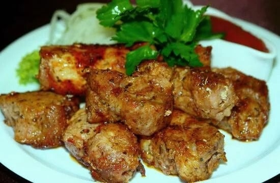 Кафе на 9 мая предлагает к заказу сочный шашлык из филе...