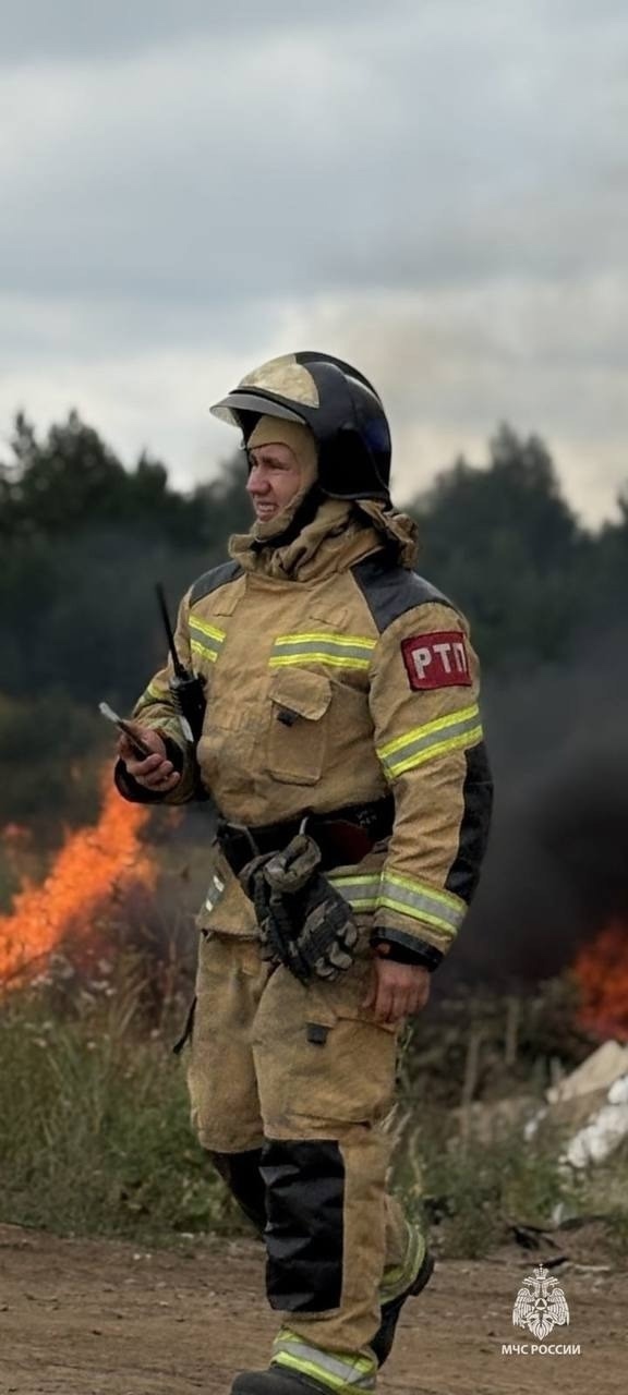 ?В Башкирии пожарные спасли раненую в ДТП собаку
Пож?...