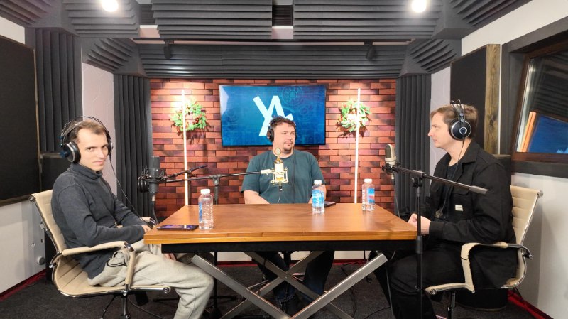 Предновогодний подкаст записан! 🔥
Хронометраж получился сильно больше обычного, но мы уверены, что