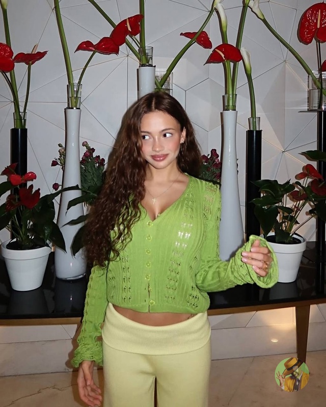 Валя Карнавал получила от жениха часы Cartier за 4,5 миллио?...