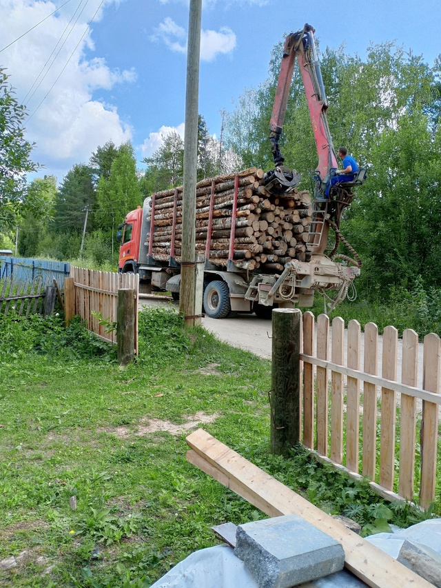 Главный приз лотереи в д. Козловская доставлен в много?...