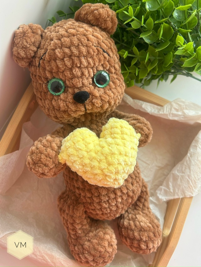 В наличии игрушки ручной работы ?????