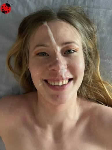 Шлюх из села продавала интимные фото и снимала онлифан...