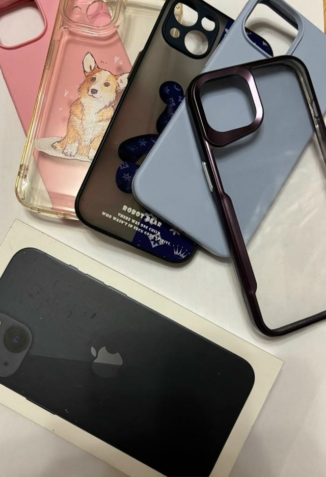 Фото 1-3. Продам iPhone 13. В хорошем состоянии.
128 ГБ. Цвет: с?...