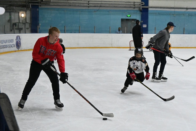 🏒 Мастер-класс от звёзд хоккея в Можайске: уроки чемпи...