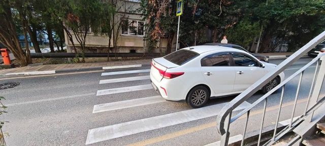 В Сочи автомобиль сбил ребёнка на пешеходном переходе....