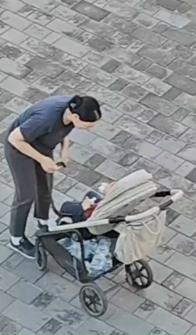 В Подмосковье женщина на глазах у шокированных соседе?...