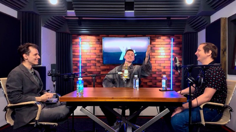 📱Скрины из нового подкаста "Студийные беседы"
Сам подкаст выйдет уже в ближайшую субботу! 🍵