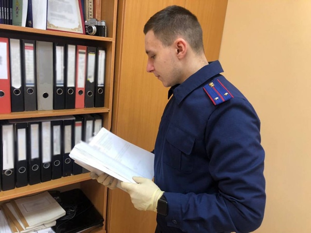 ‼️ В Сураже мужчина предлагал детям наркотики
Перед ?...