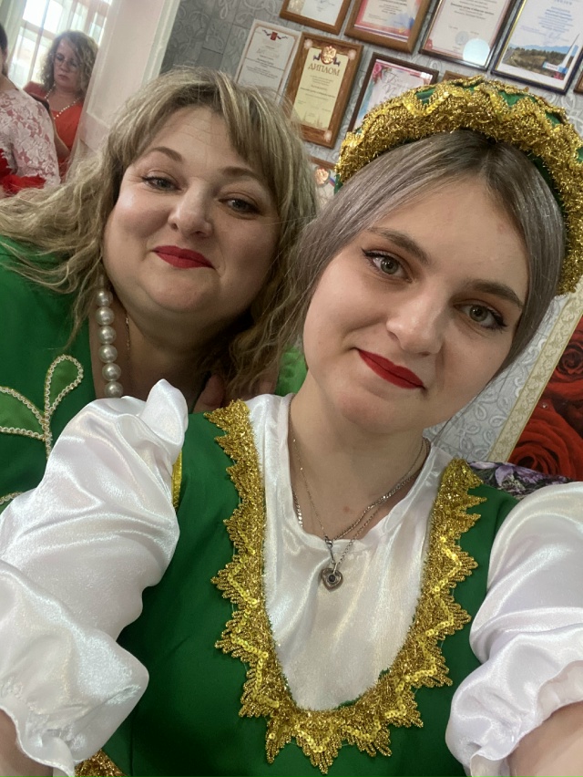 Любимая, родная, золотая мама!
Ты — самый близкий в мир?...