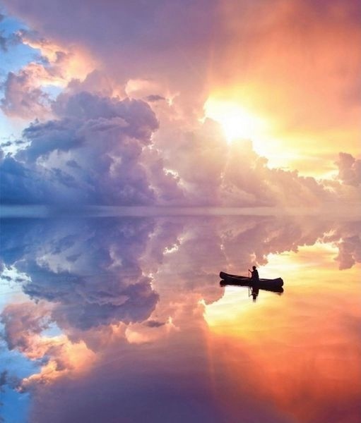 Совершенное отражения на Бали, Индонезия.