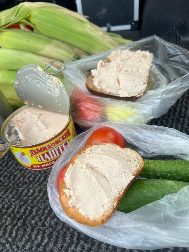 Демидовская тушенка vk.com/demidovskay на рынке в Осташкове в с...