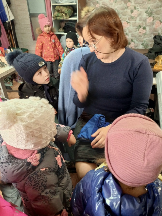 В жизни человека профессия занимает важное место.
Для ?...