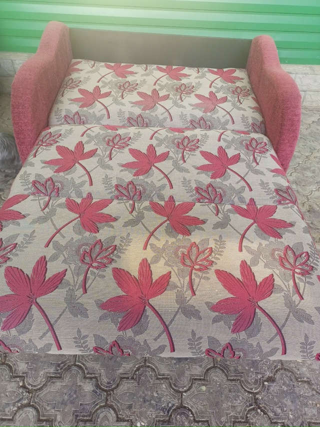 Анон Продам диван ширина 140см. 7000 р. Торг. 89068313531