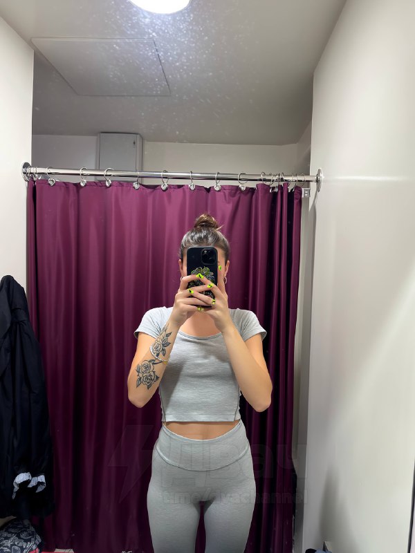 Продавцы шмотья на российских маркетплейсах начали массово закупать накрутку фейковых отзывов с фотк