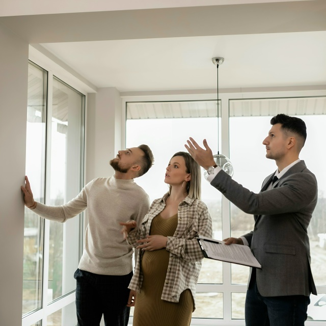 👉Россиянам хотят разрешить покупать квартиры по част...