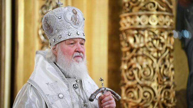 Патриарх Кирилл провозгласил Путина православным вождём.
«Мы дожили до того времени, когда и главо