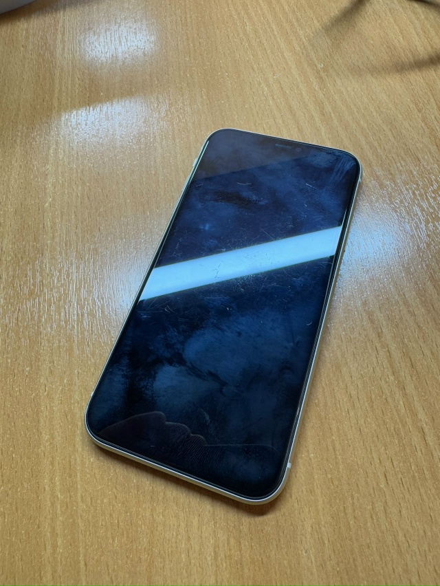 Продам Айфон 11 128 ГБ белый ?
В пользовании 5 лет, никаки...