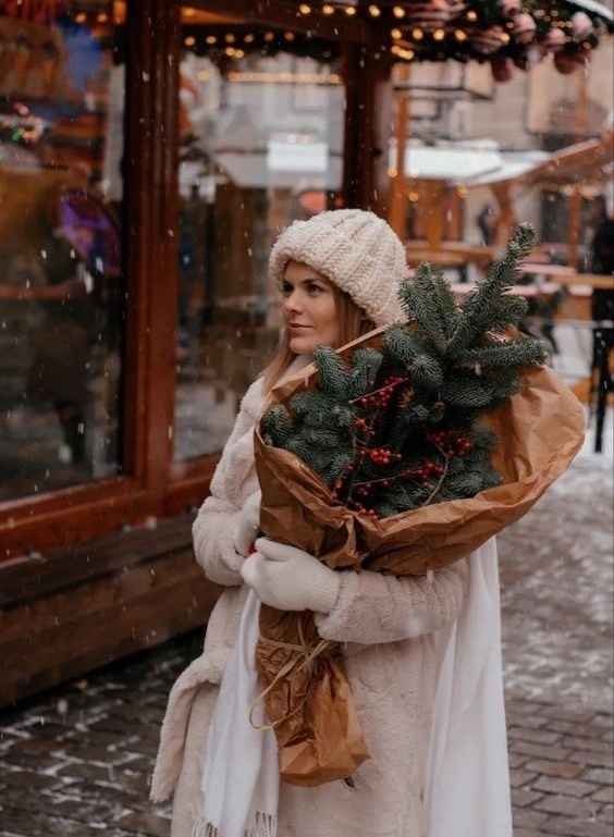 Счастье — это когда тебе ничего не нужно в данный моме?...