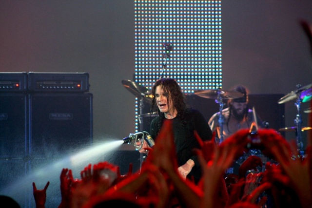 Умер Оззи Осборн, князь тьмы и первый вокалист Black Sabbath. ...
