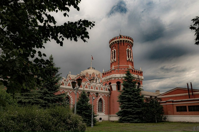 Петровский Путевой дворец
Дворец был построен в 1776-178...