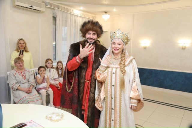 В Перми 1 декабря в Свердловском ЗАГСе поженились Рома?...