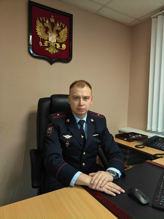 Поздравил Алексея Владимировича Подвинцева с вступле?...