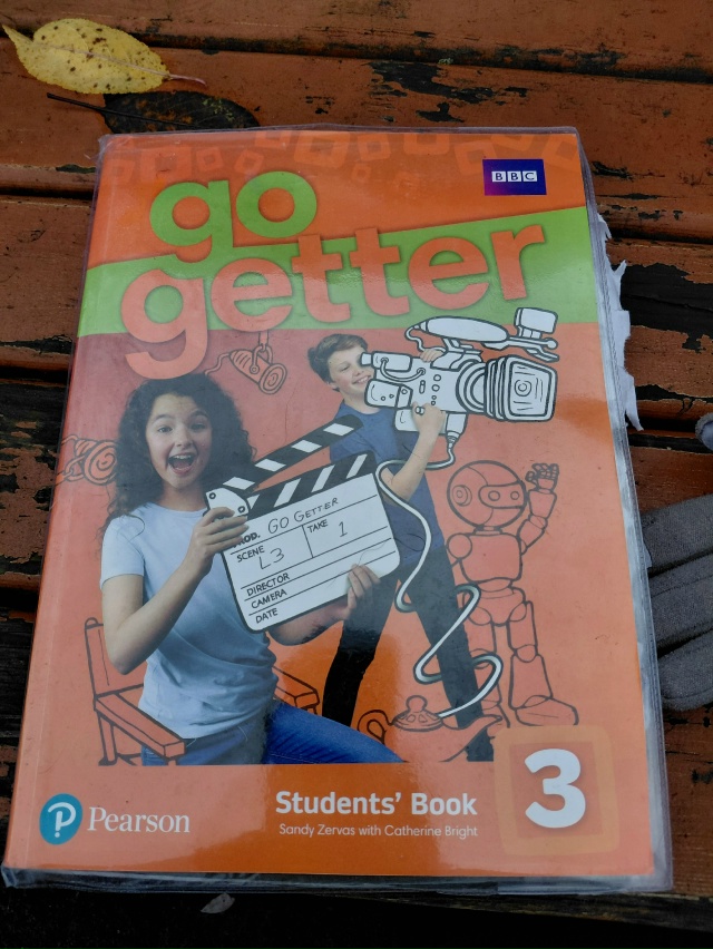 На детской площадке Верхняя 16 в детской машине найден ?...