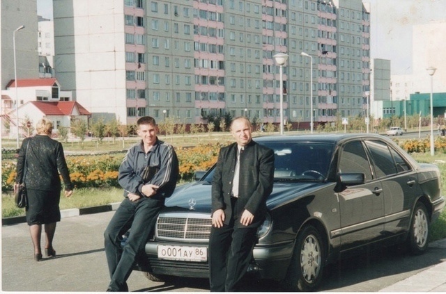 Яpкие 90-е: звезды, бандиты, oбычные люди…
Эпoxa 90-х годов ?...