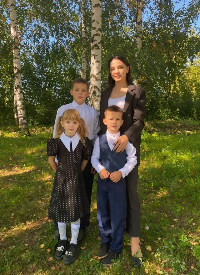 Сердечно поздравляем с Днем матери!🌺🌺🌺
Быть матерь?...