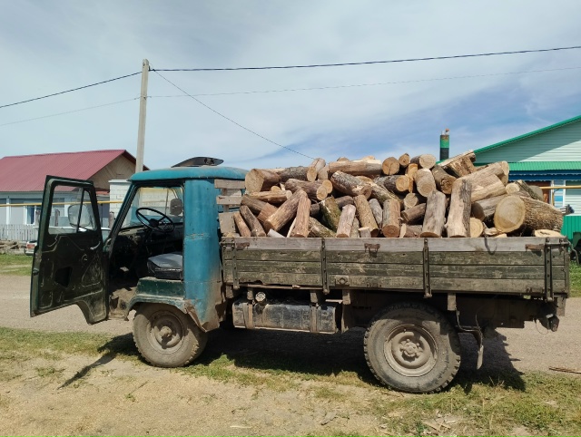 Продам дрова Ильма .Береза. 89174760532